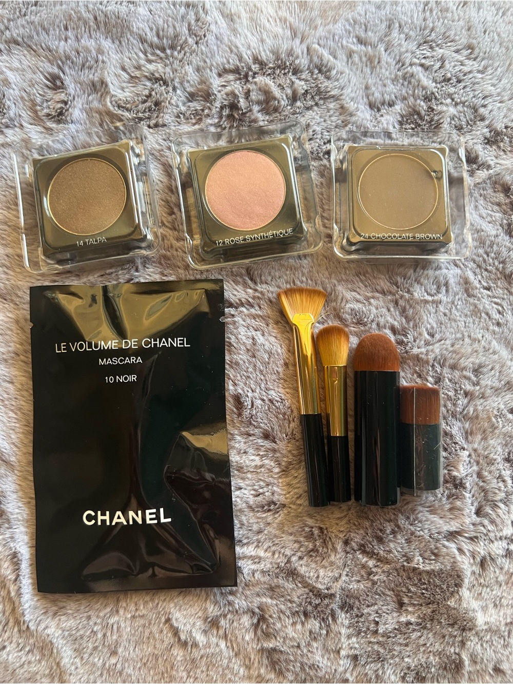 CHANEL Neutral Eye Shadow Trio with Trial Mascara and Mini Brush Bundle